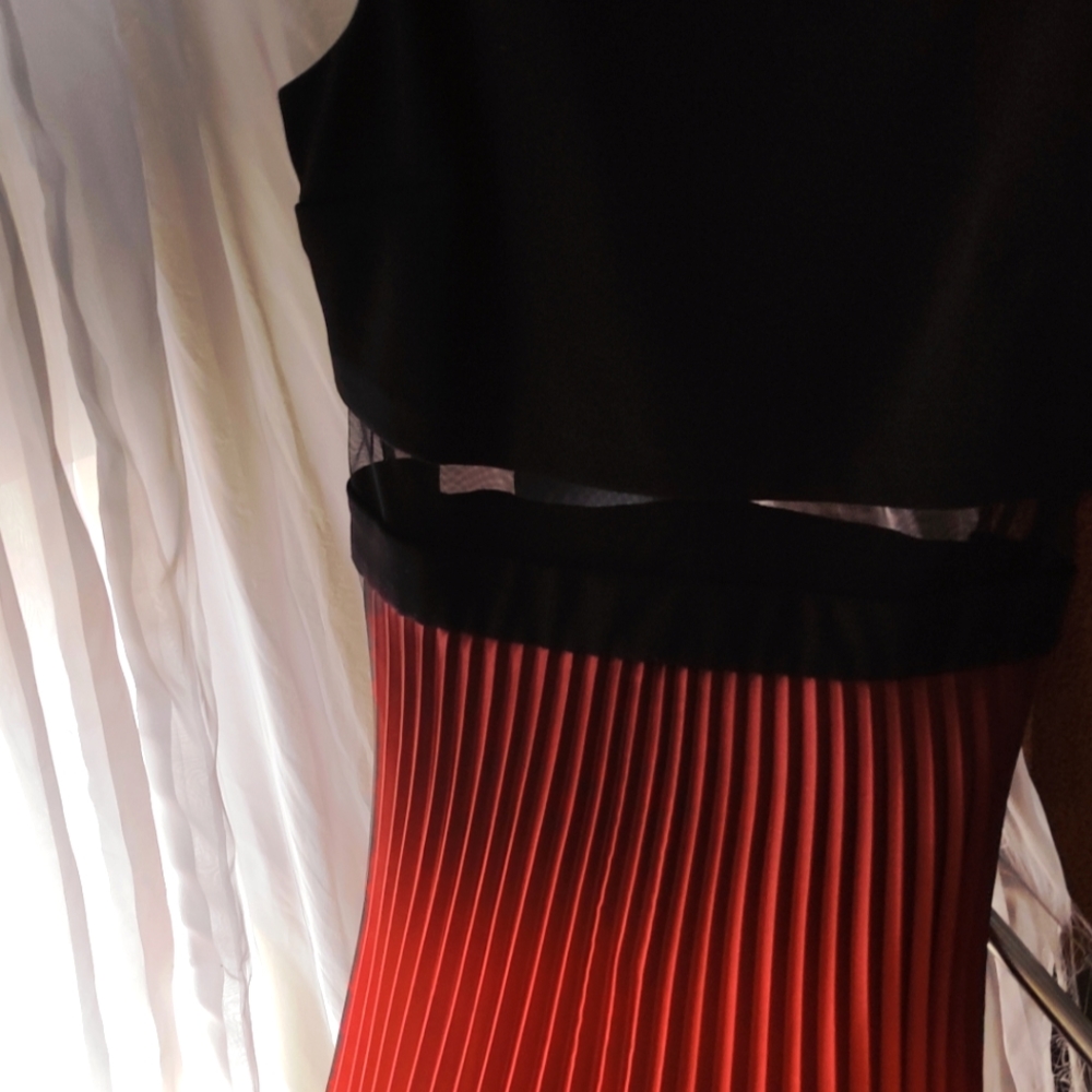 BEAUTIFUL Satin prom/formal Dress